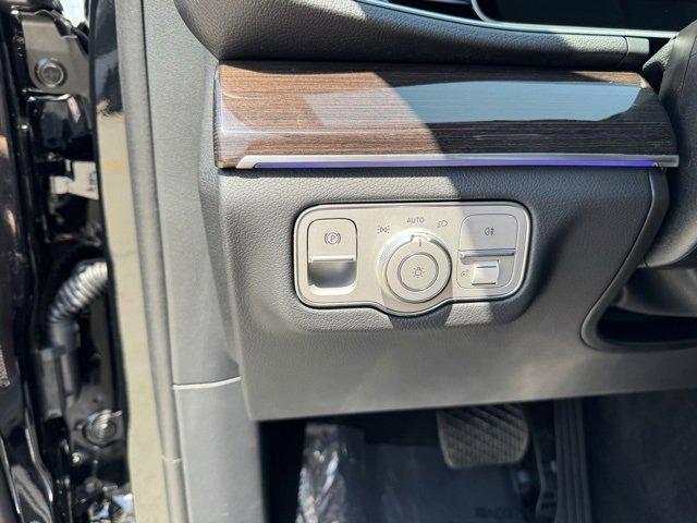 new 2025 Mercedes-Benz GLE 450e car, priced at $77,940