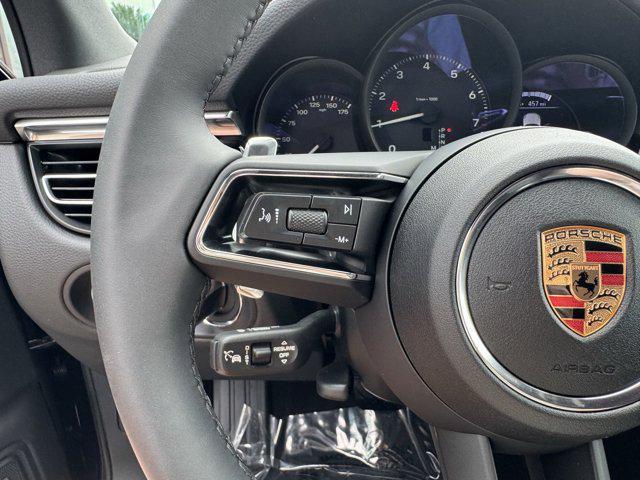 new 2025 Porsche Macan car