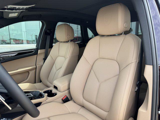 new 2025 Porsche Macan car