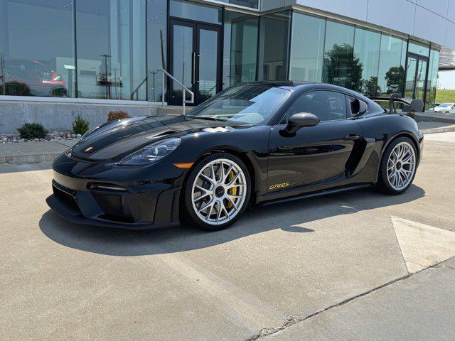 new 2025 Porsche 718 Cayman car