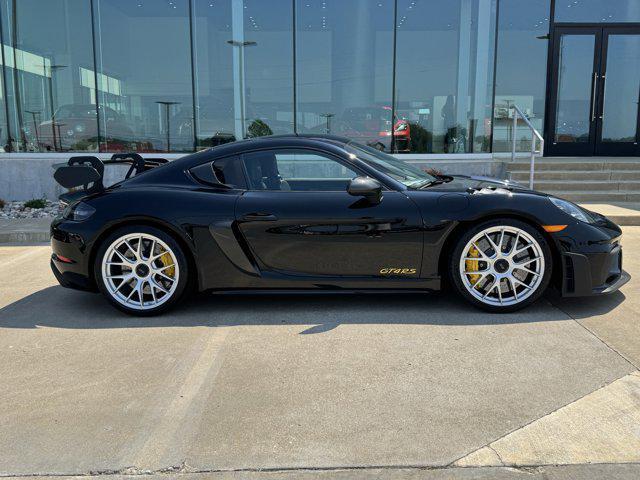 new 2025 Porsche 718 Cayman car