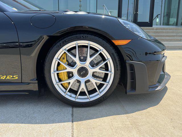 new 2025 Porsche 718 Cayman car