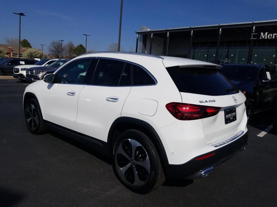 new 2024 Mercedes-Benz GLA 250 car, priced at $47,965