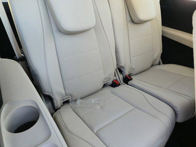 new 2025 Mercedes-Benz GLS 450 car, priced at $91,800