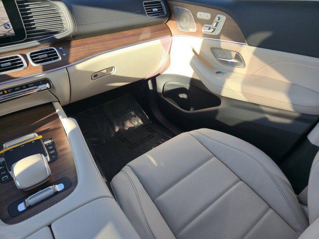 new 2025 Mercedes-Benz GLS 450 car, priced at $91,800
