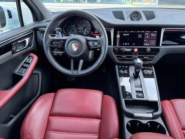 new 2025 Porsche Macan car
