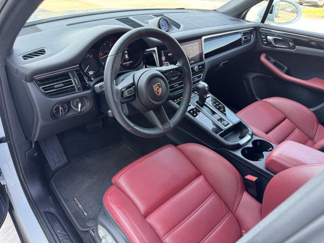 new 2025 Porsche Macan car