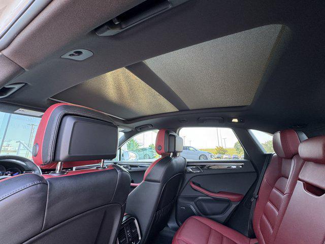 new 2025 Porsche Macan car