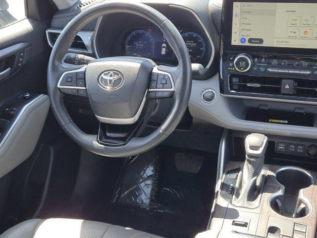 used 2023 Toyota Highlander car, priced at $44,000
