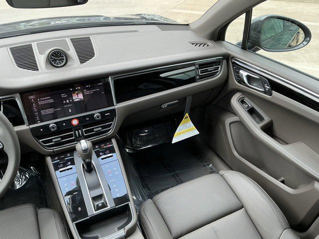 new 2025 Porsche Macan car