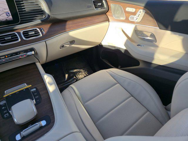 new 2025 Mercedes-Benz GLS 450 car, priced at $95,685