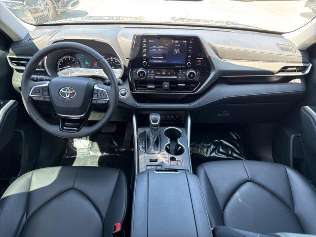 used 2020 Toyota Highlander car, priced at $31,583