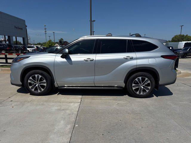 used 2020 Toyota Highlander car, priced at $31,583
