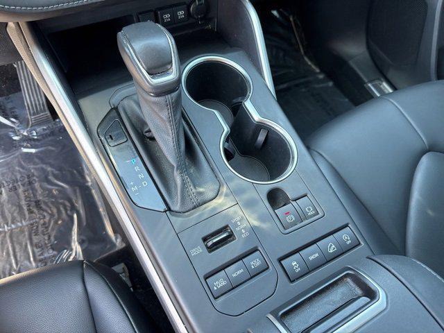 used 2020 Toyota Highlander car, priced at $31,583