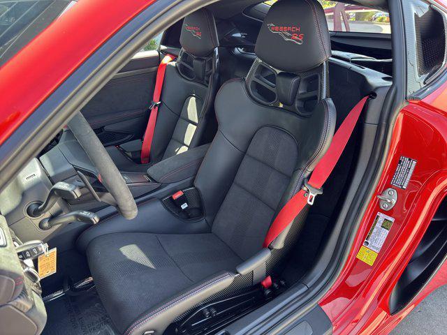 new 2025 Porsche 718 Cayman car