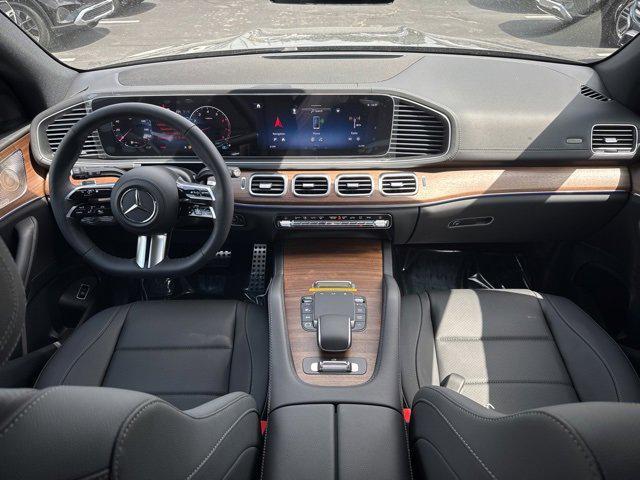 new 2025 Mercedes-Benz GLS 450 car, priced at $96,495