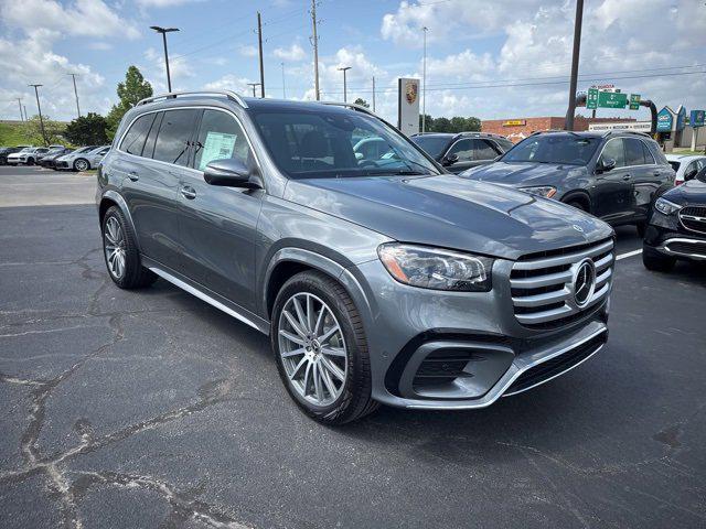 new 2025 Mercedes-Benz GLS 450 car, priced at $96,495