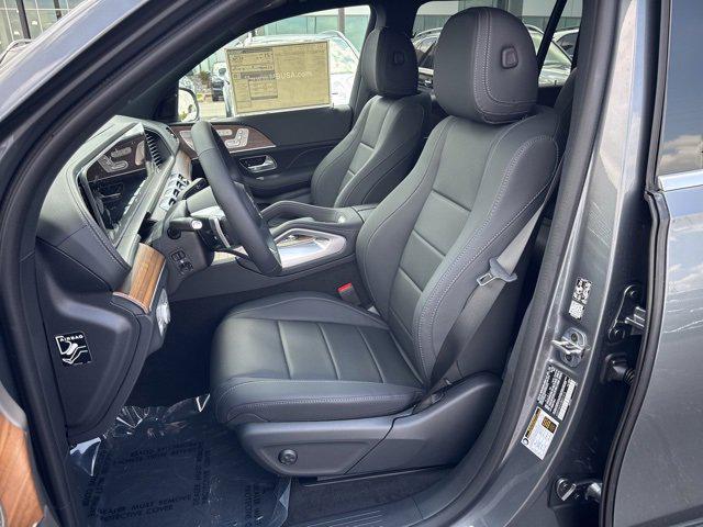 new 2025 Mercedes-Benz GLS 450 car, priced at $96,495