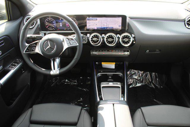 new 2025 Mercedes-Benz GLA 250 car, priced at $51,320