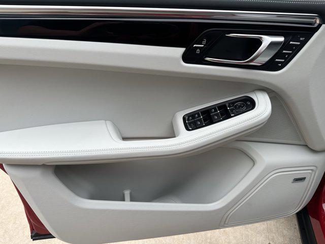 new 2026 Porsche Macan car