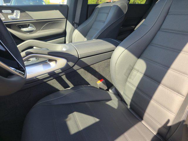 new 2025 Mercedes-Benz GLE 580 car, priced at $93,465