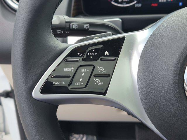 new 2025 Mercedes-Benz GLB 250 car, priced at $49,580