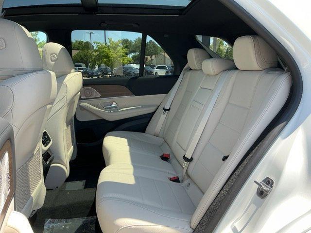 new 2025 Mercedes-Benz GLE 450 car, priced at $83,635