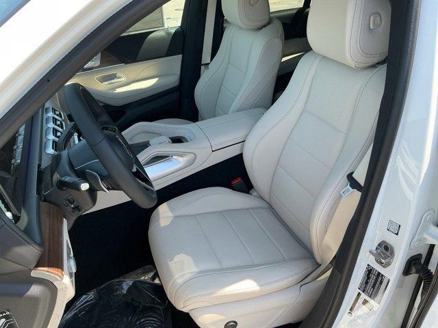 new 2025 Mercedes-Benz GLE 450 car, priced at $83,635