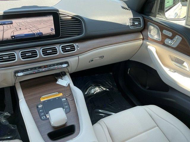 new 2025 Mercedes-Benz GLE 450 car, priced at $83,635