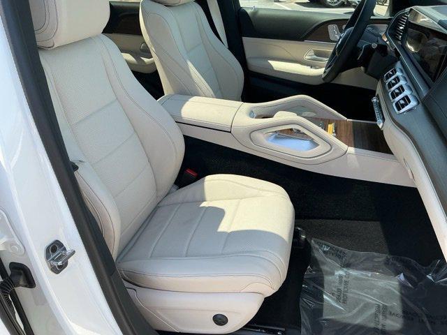 new 2025 Mercedes-Benz GLE 450 car, priced at $83,635