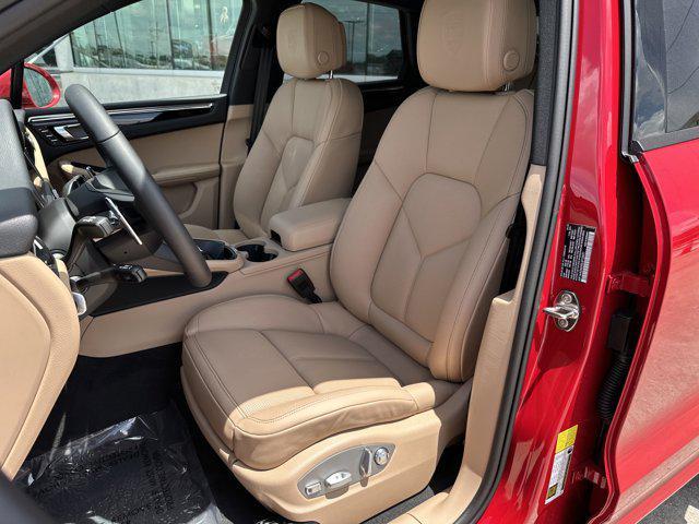 new 2025 Porsche Macan car