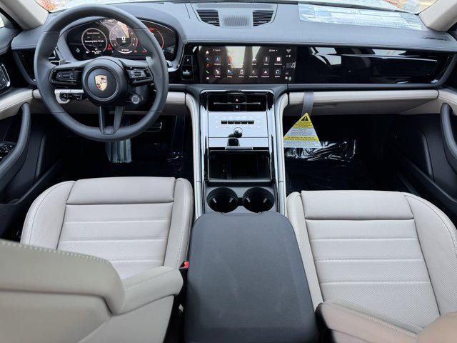 new 2025 Porsche Panamera car
