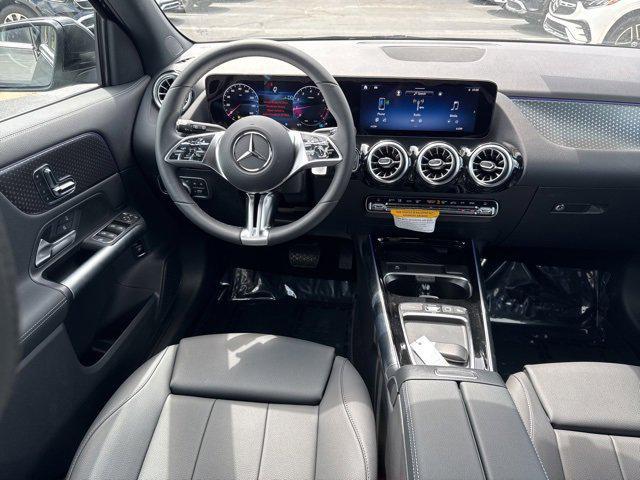 new 2025 Mercedes-Benz GLA 250 car, priced at $44,345