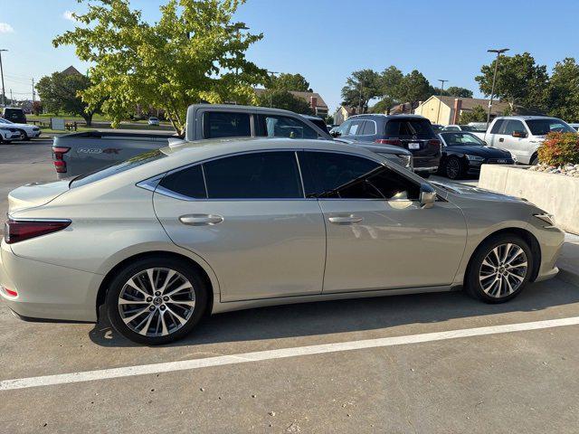 used 2020 Lexus ES 350 car, priced at $30,491