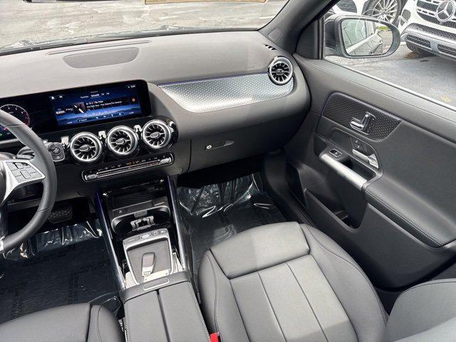 new 2025 Mercedes-Benz GLA 250 car, priced at $45,845