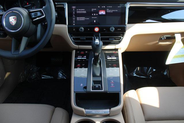 used 2025 Porsche Macan car