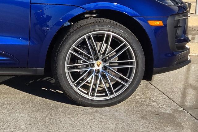 new 2025 Porsche Macan car