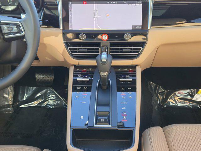 new 2025 Porsche Macan car