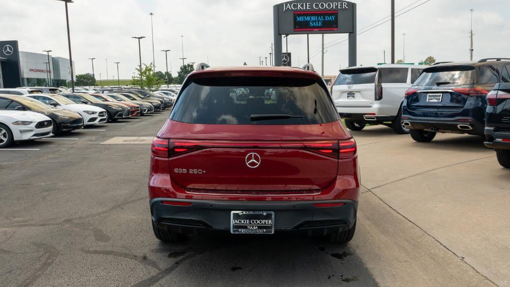 new 2024 Mercedes-Benz EQB 250 car, priced at $66,325