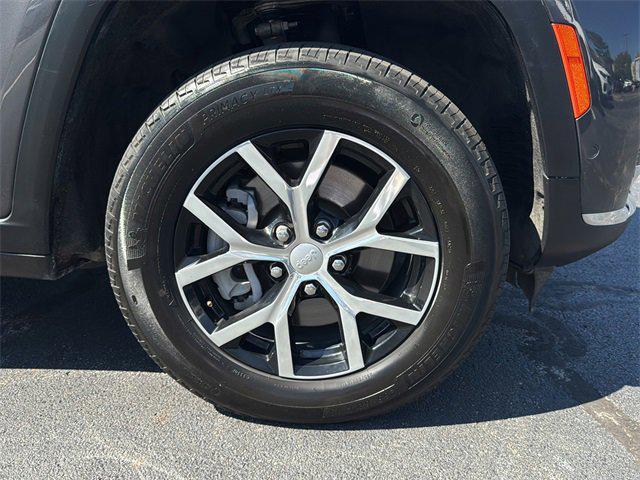 used 2024 Jeep Grand Cherokee L car, priced at $33,500