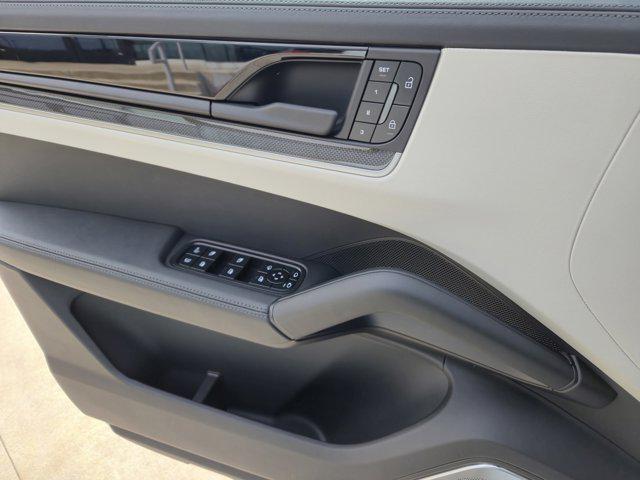 new 2025 Porsche Cayenne car