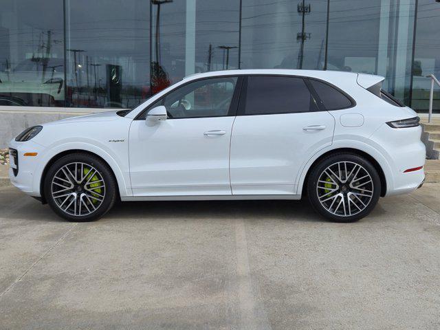 new 2025 Porsche Cayenne car
