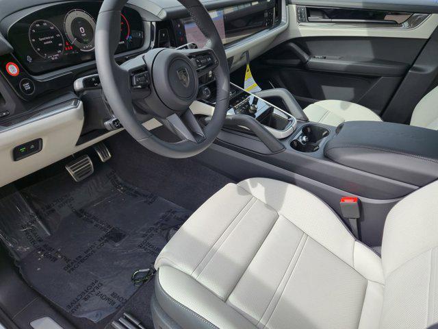 new 2025 Porsche Cayenne car