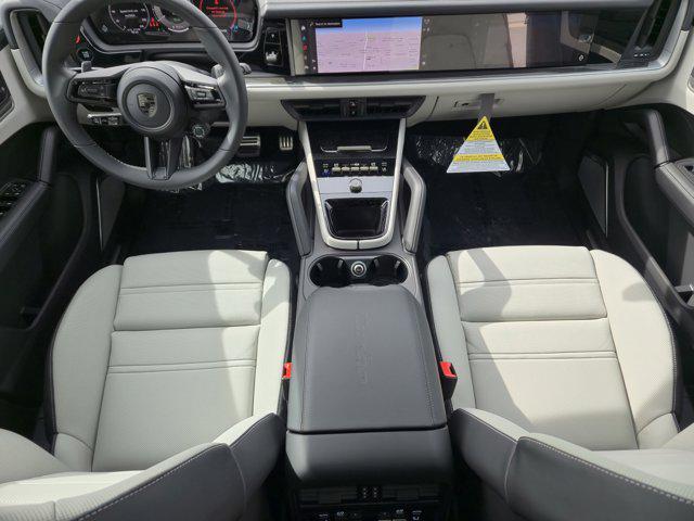 new 2025 Porsche Cayenne car
