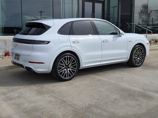 new 2025 Porsche Cayenne car