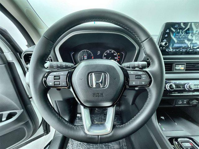 new 2025 Honda Pilot car, priced at $45,080