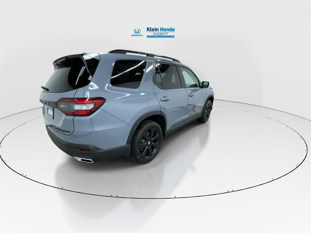 new 2025 Honda Pilot car, priced at $57,260