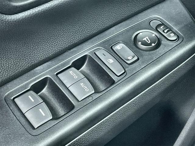new 2025 Honda CR-V Hybrid car, priced at $38,000