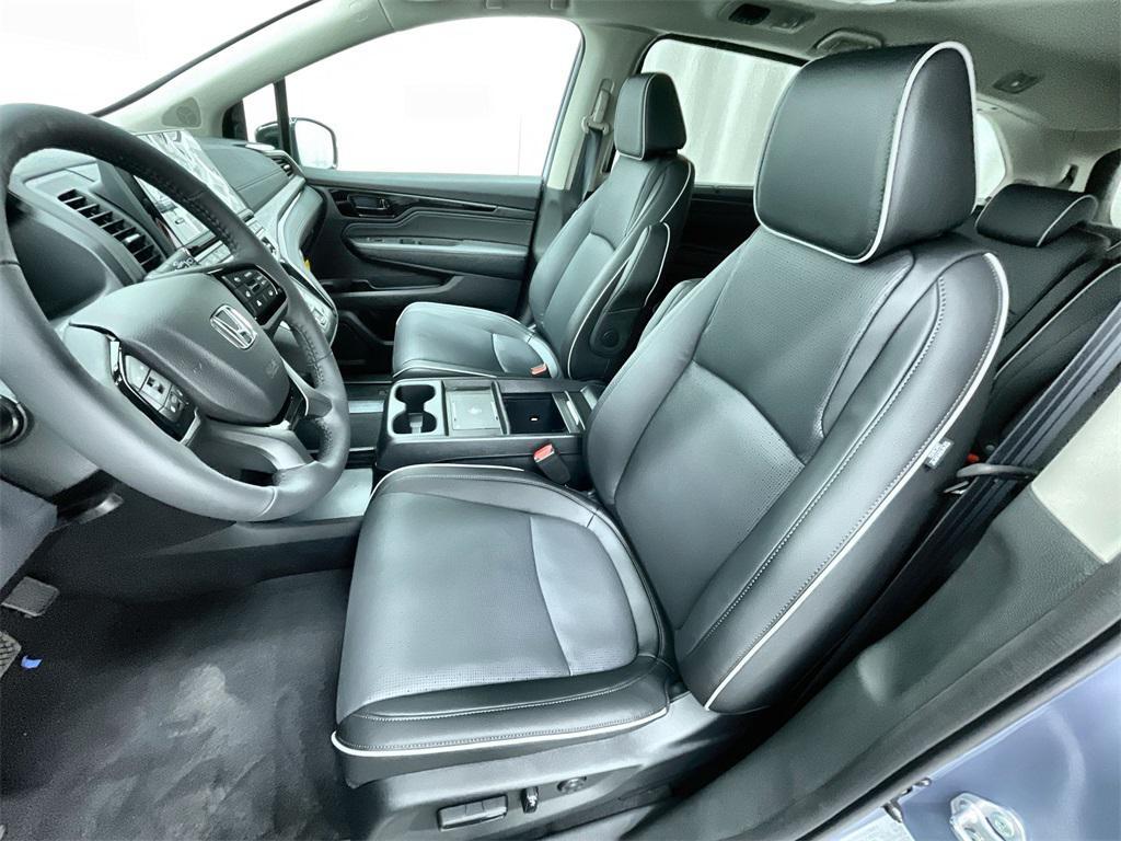 new 2026 Honda Odyssey car, priced at $53,645