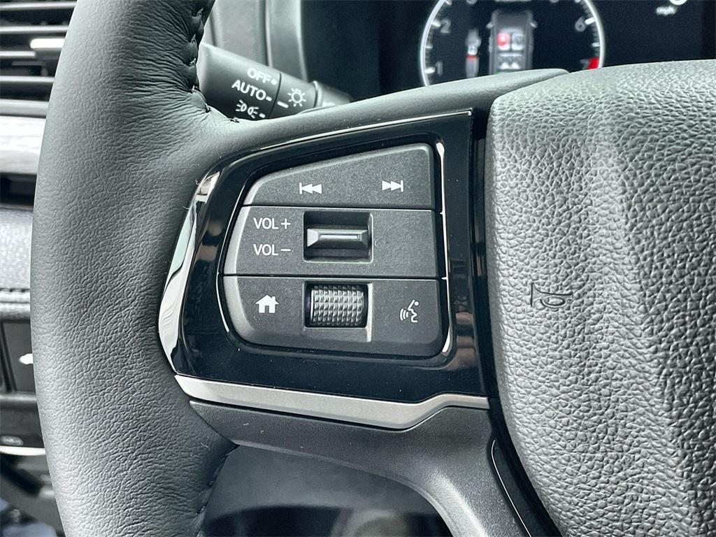 new 2026 Honda Odyssey car, priced at $53,645